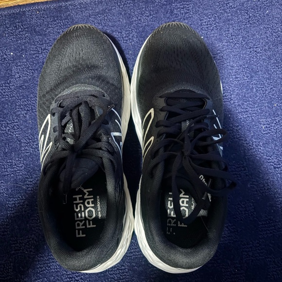 New Balance Black 840 Fresh FoamX - Picture 6 of 6